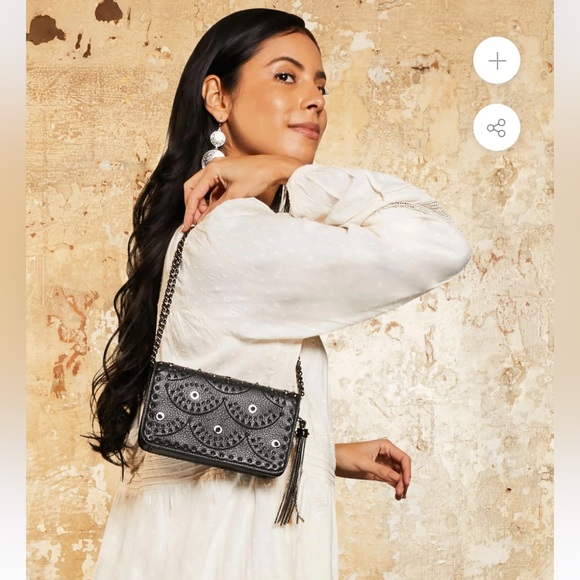 Aimee Kestenberg Black Fiery Chain Shoulder/Crossbody Bag - Picture 9 of 12